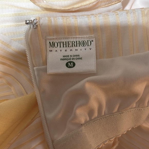 Motherhood Maternity MIDI Dress Size Medium Yellow White Sundress Knee Length - Picture 7 of 8
